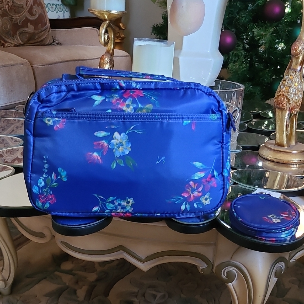 Lug Scoop Crossbody Bag and Coin Pouch ( Bouquet Blue)